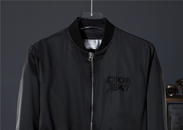 ブランドジャケット全体デザイン